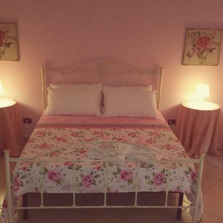 טאראנטו B&B La Rosa מראה חיצוני תמונה