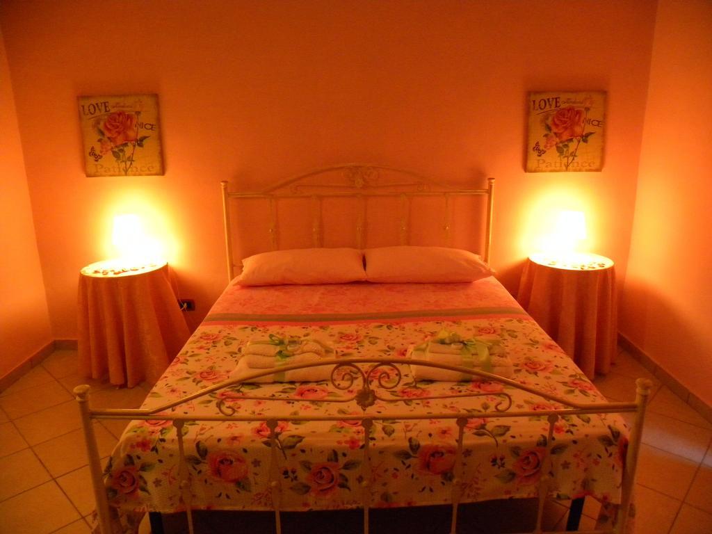 טאראנטו B&B La Rosa חדר תמונה